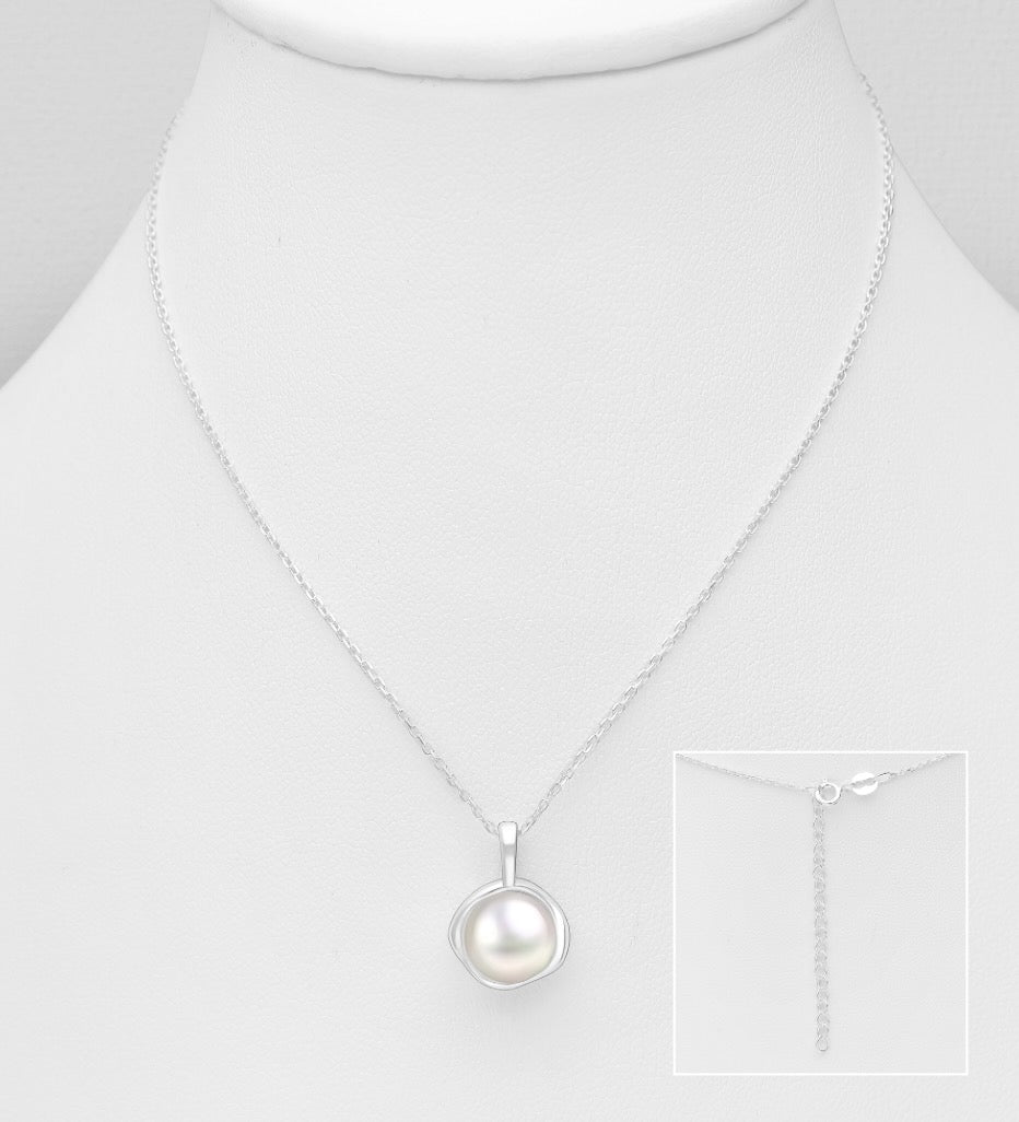 925 Sterling Silver Pearl Necklace